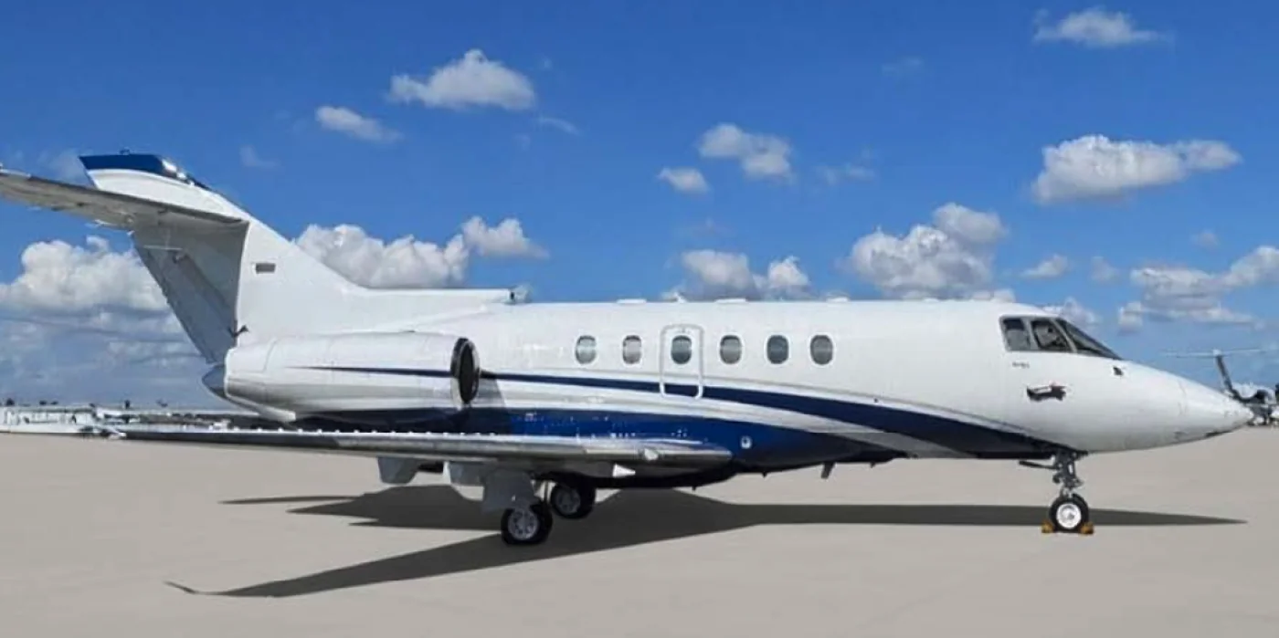 (2000) Hawker 800XP — 9,106 Hours | 5,809 Cycles